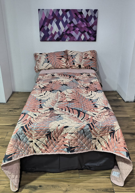 PAQUETE PAREJA PRIMAVERAL CON COLCHA, ALMOHADA Y SABANA.