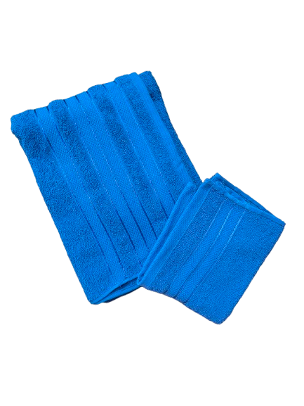 KIT GIMNASIO CON TOALLA DE MANO, MEDIO BAÑO Y BATA.