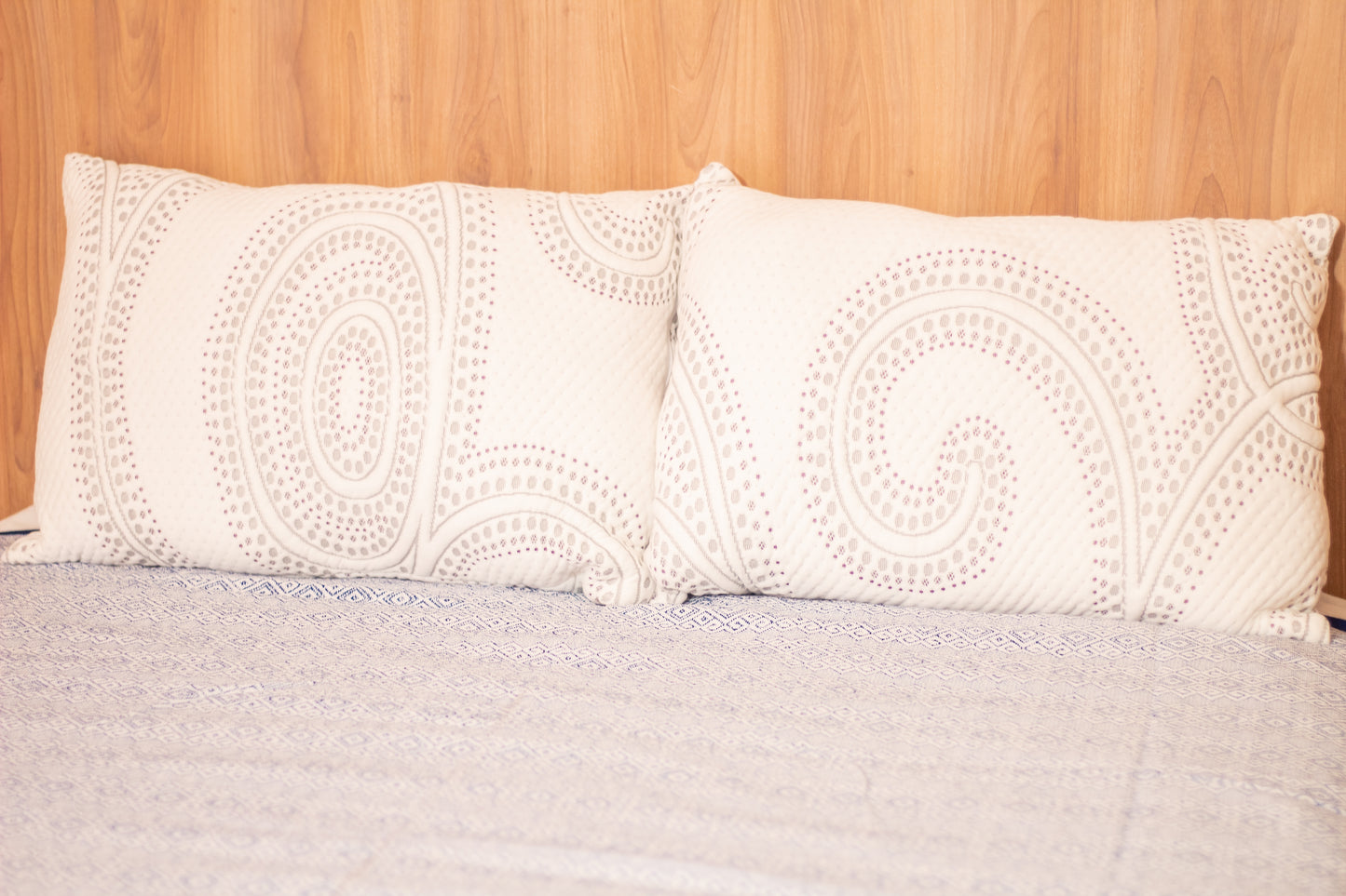 Par de Almohadas Hipoalergénicas, Antiácaros, Frescas y Cómodas con cierre STD 50 x 70 cm
