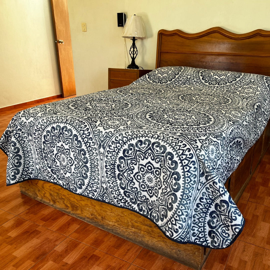 Colcha Roma con fundas para almohada Fresca y Ligera MATRIMONIAL JUMBO 2.00 x 2.40 mts