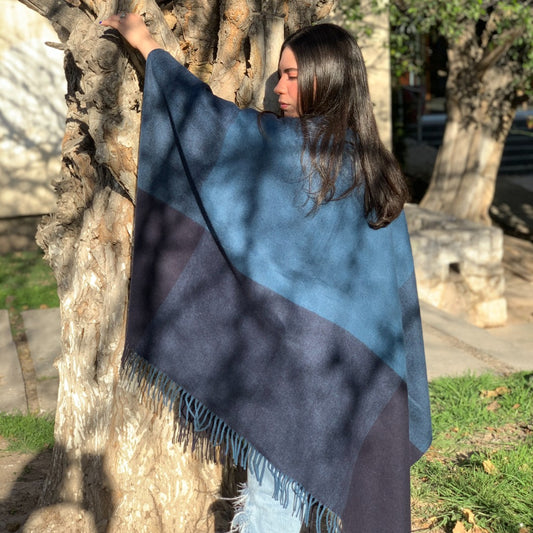 Peruana "Kenya" con lana de primera Calidad 80% lana 20% otras fibras 1.80 x 1.40 mts