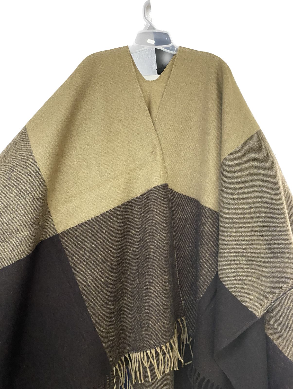 Peruana "Kenya" con lana de primera Calidad 80% lana 20% otras fibras 1.80 x 1.40 mts