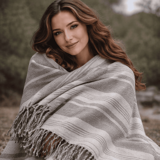 Frazada Rayas Viajera · 50% Lana · 1.40 x 1.90 mts — Calidez moderna para tu hogar